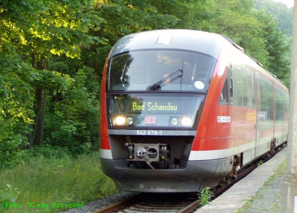 050500a-10 Die Regionalbahn nach Bad Schandau (642 676).