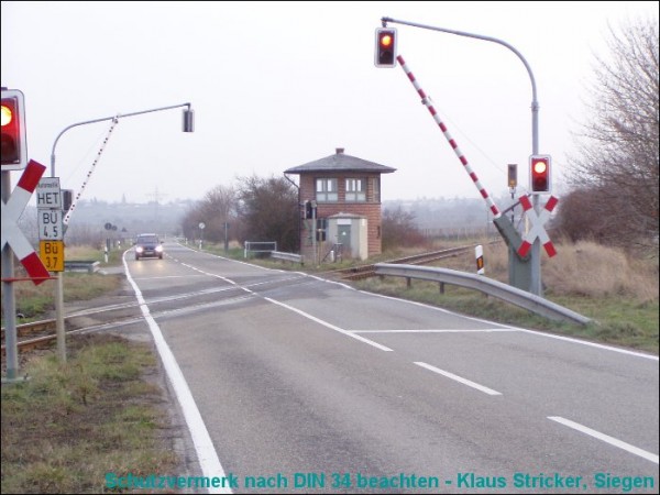 73 Ein Zug nach Neustadt (Weinstr) kündigt sich an ...